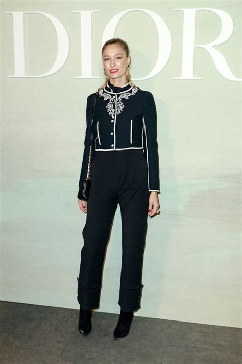 giacca dior nera|Giacca Autunno 2022: quella di Beatrice Borromeo da Dior è chic.